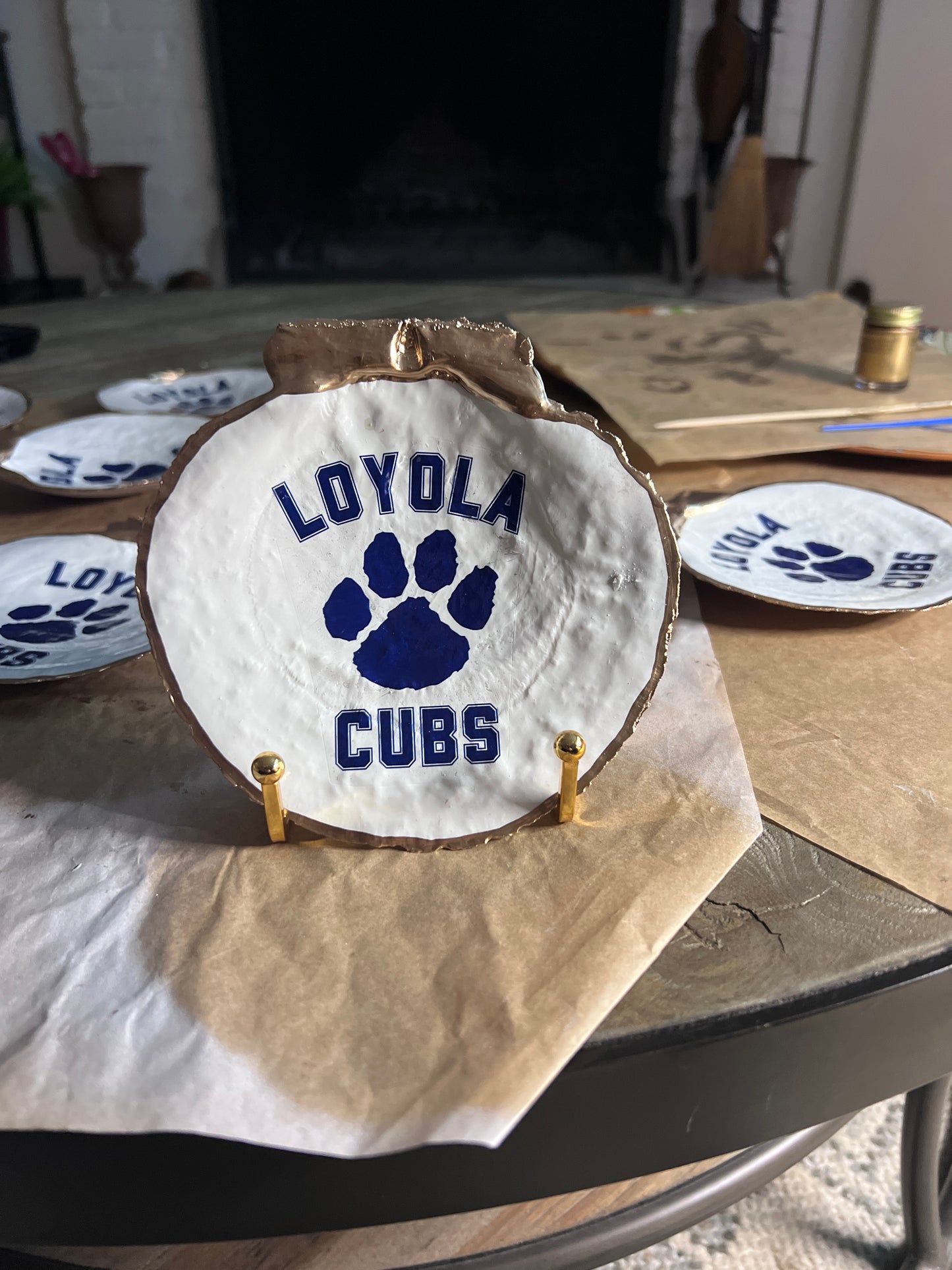 Loyola Cubs Scallop Shell