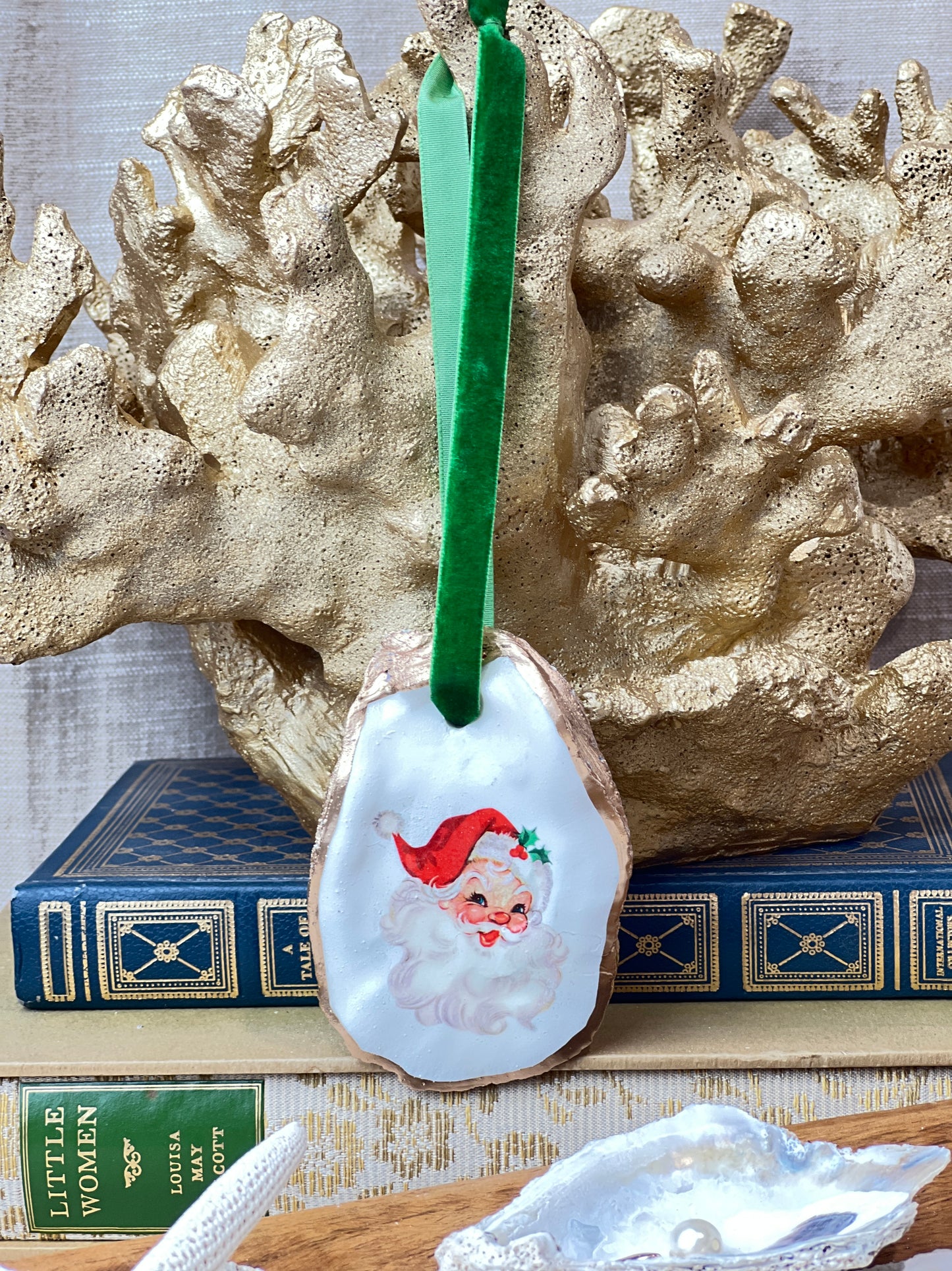 Retro Red Santa Oyster Ornament