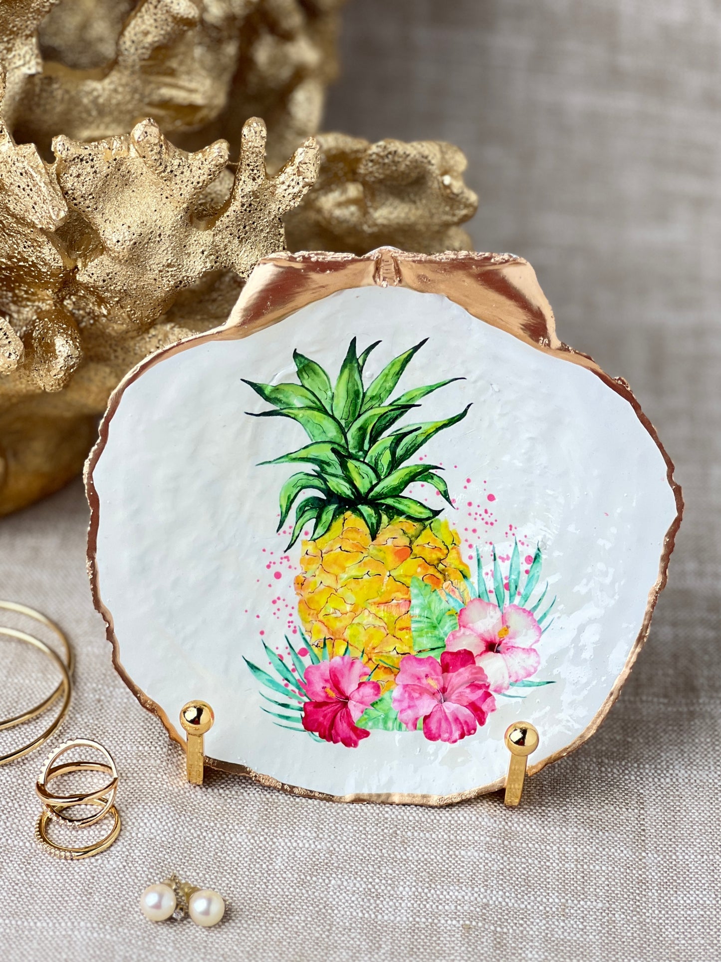 Pineapple Scallop Shell