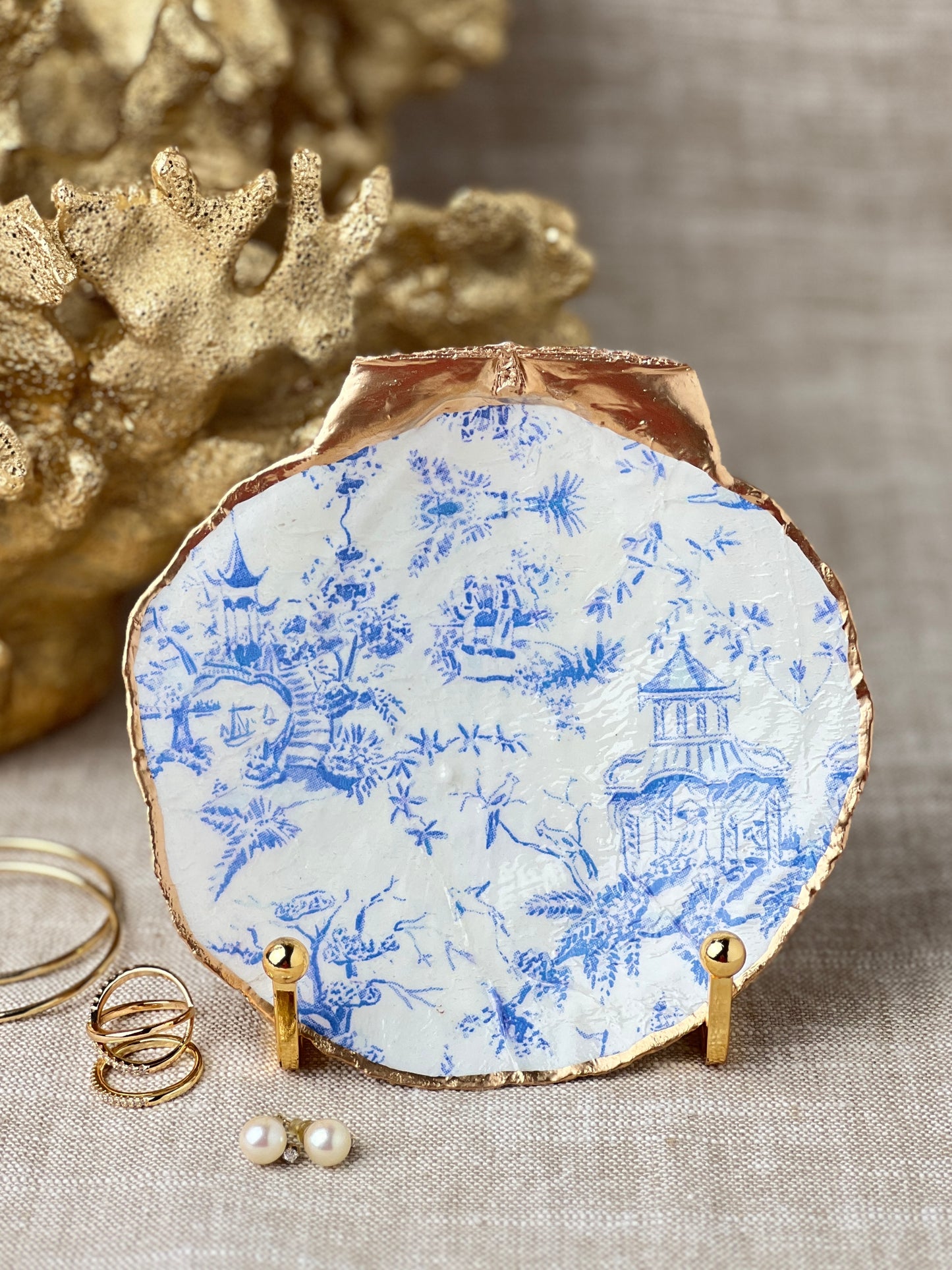 Blue Toile Scallop Shell
