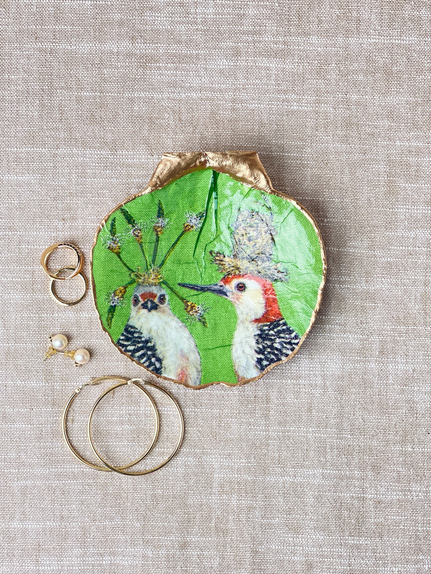 Regal Birds Scallop Shell
