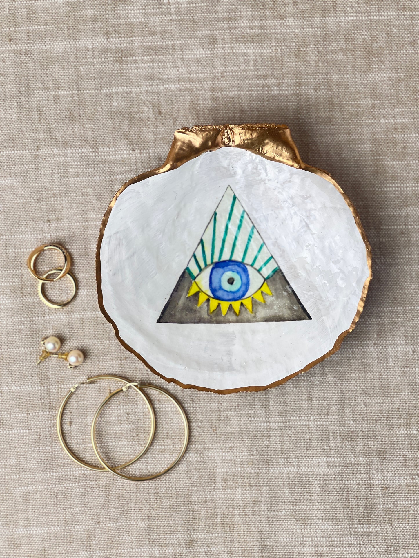 All Seeing Eye Scallop Shell