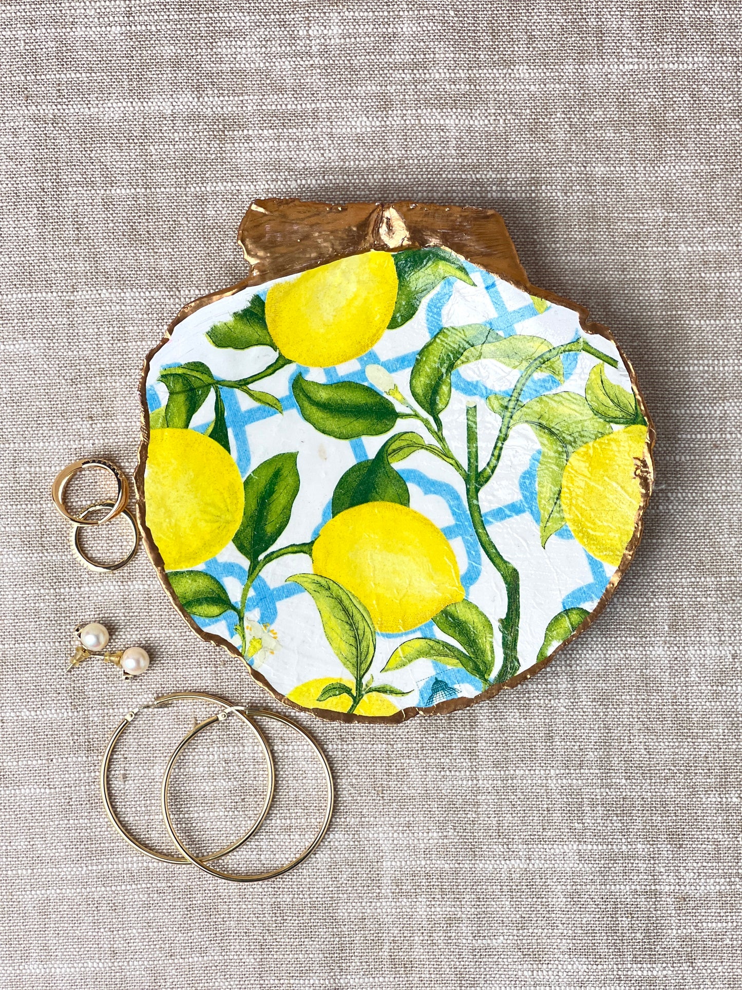French Lemon Scallop Shell