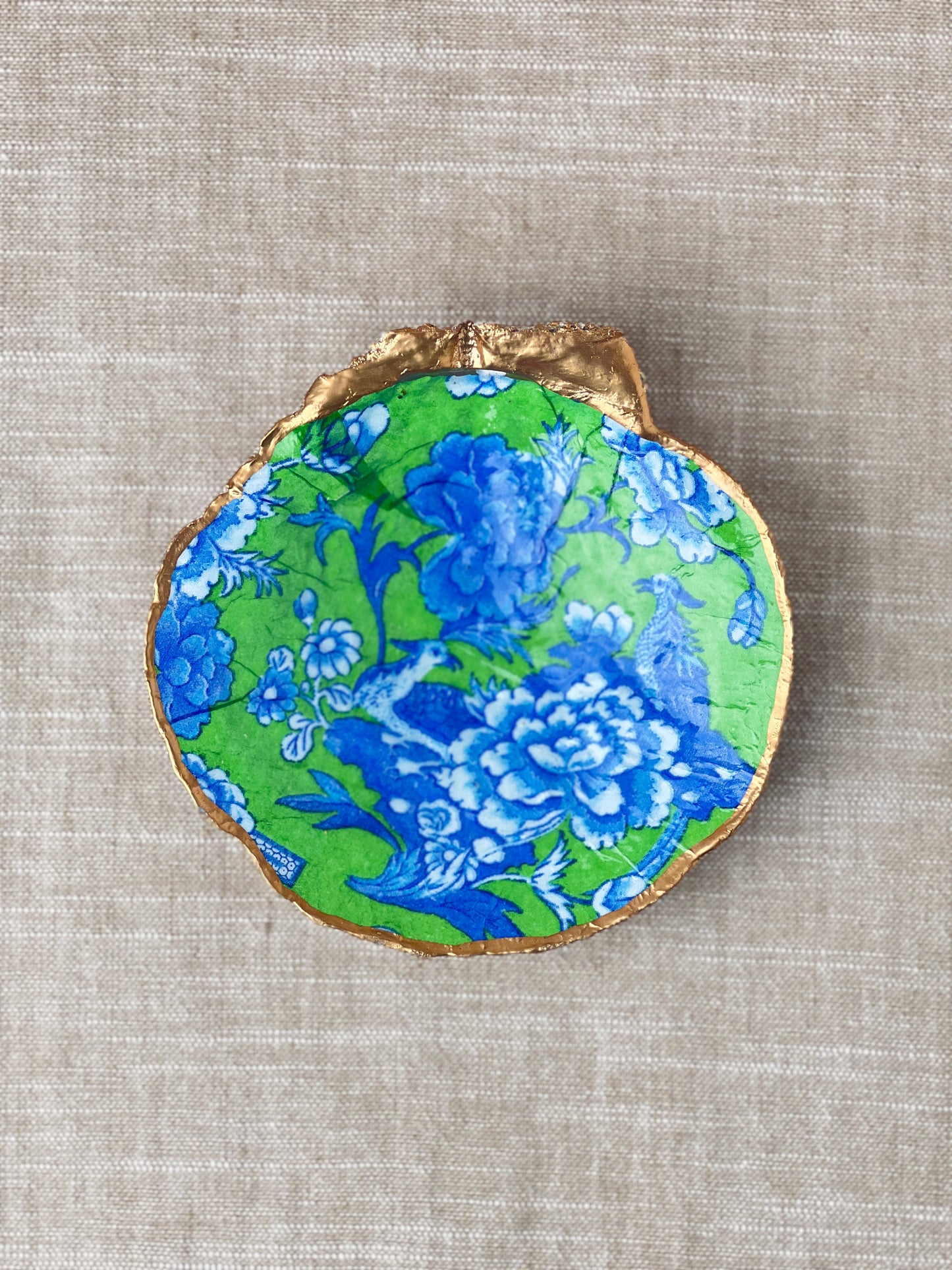 Floral Chinoiserie Blue Green Scallop Shell