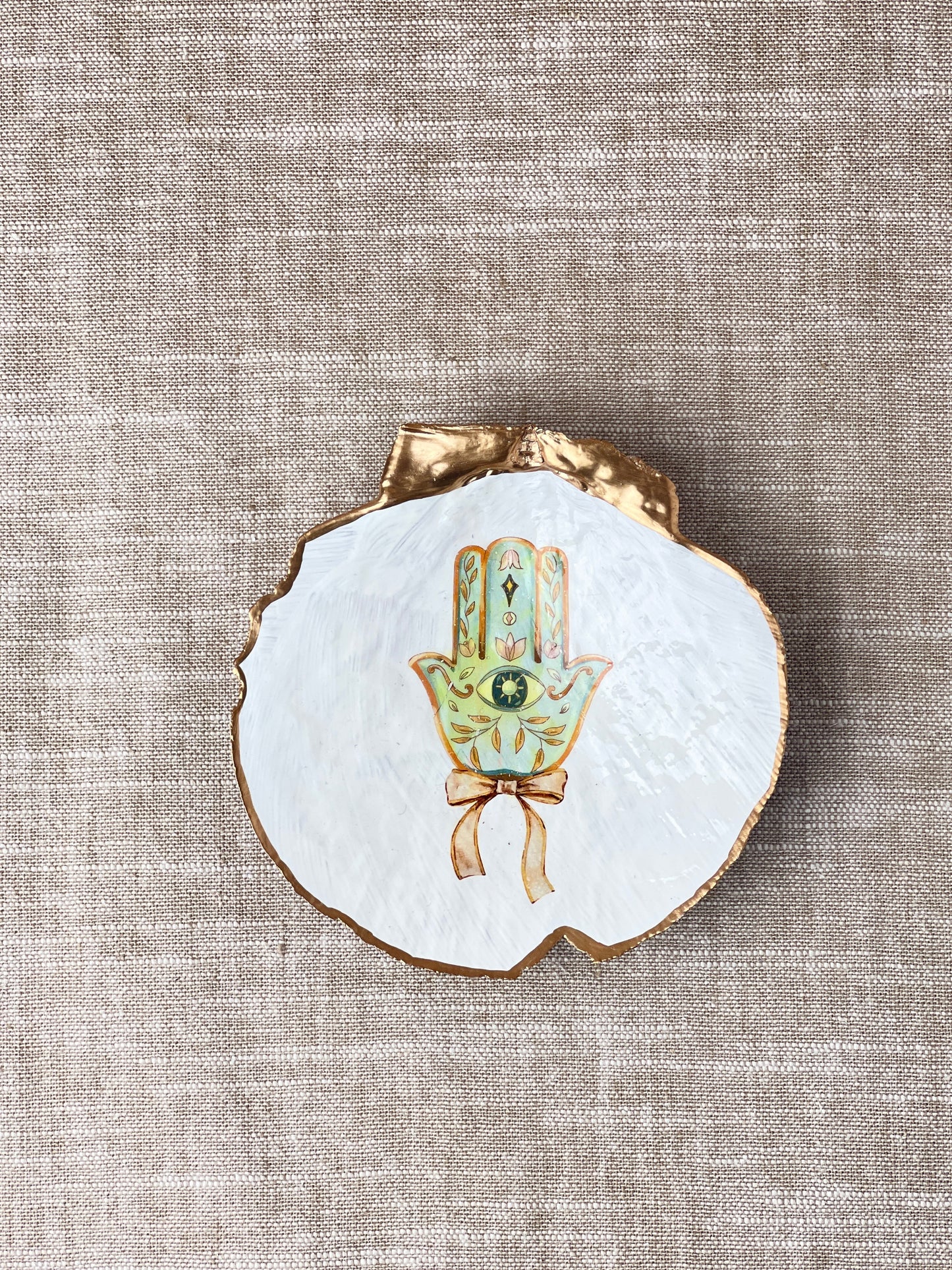 Hamsa Hand Scallop Shell