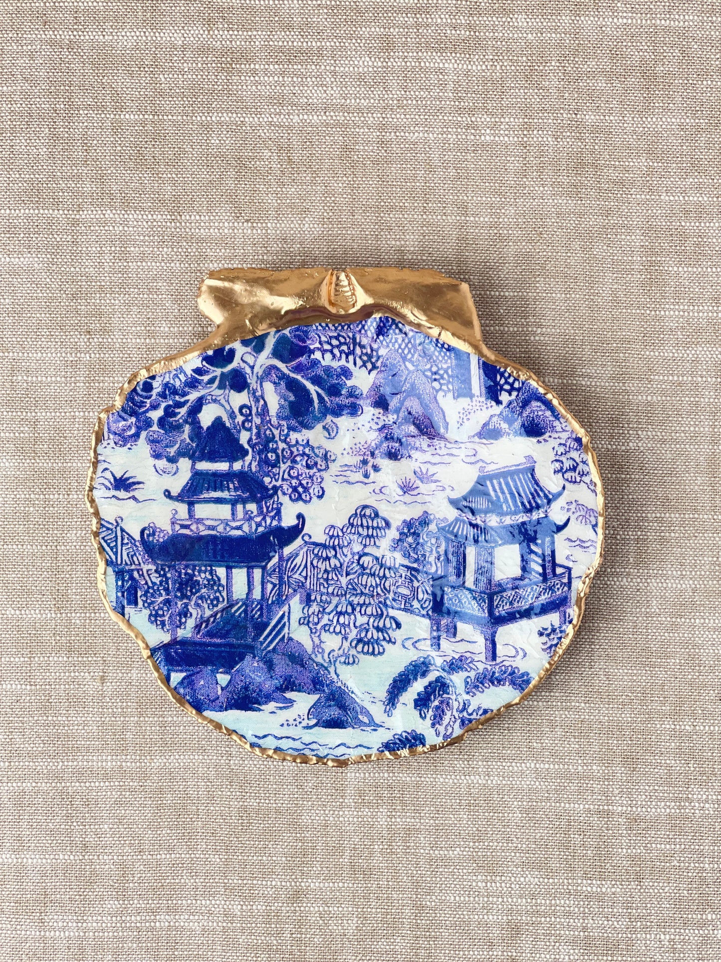 Pagoda Blue Scallop Shell