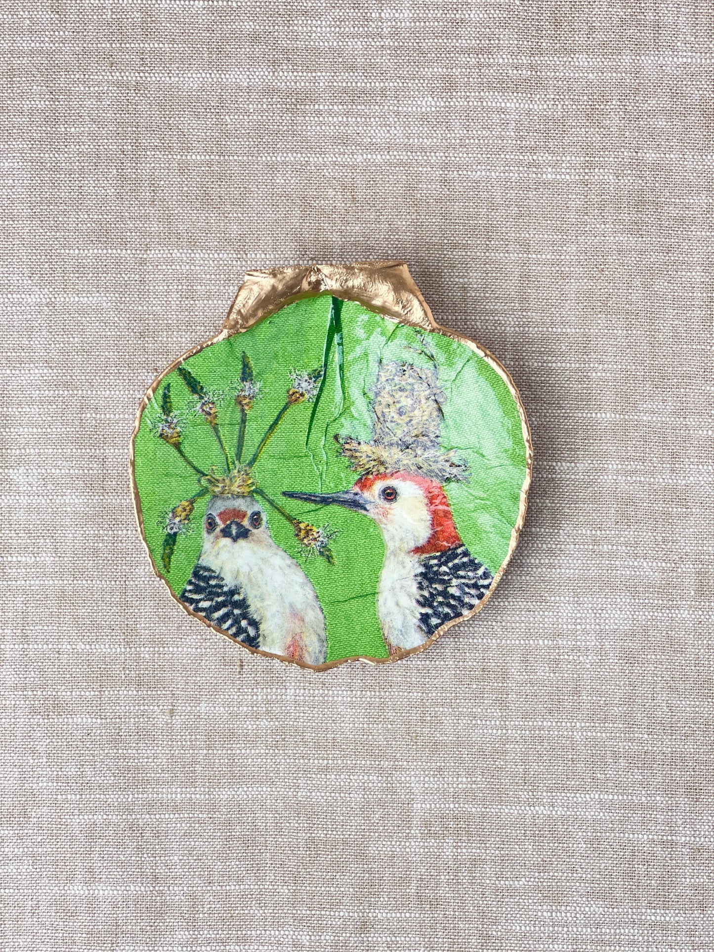 Regal Birds Scallop Shell