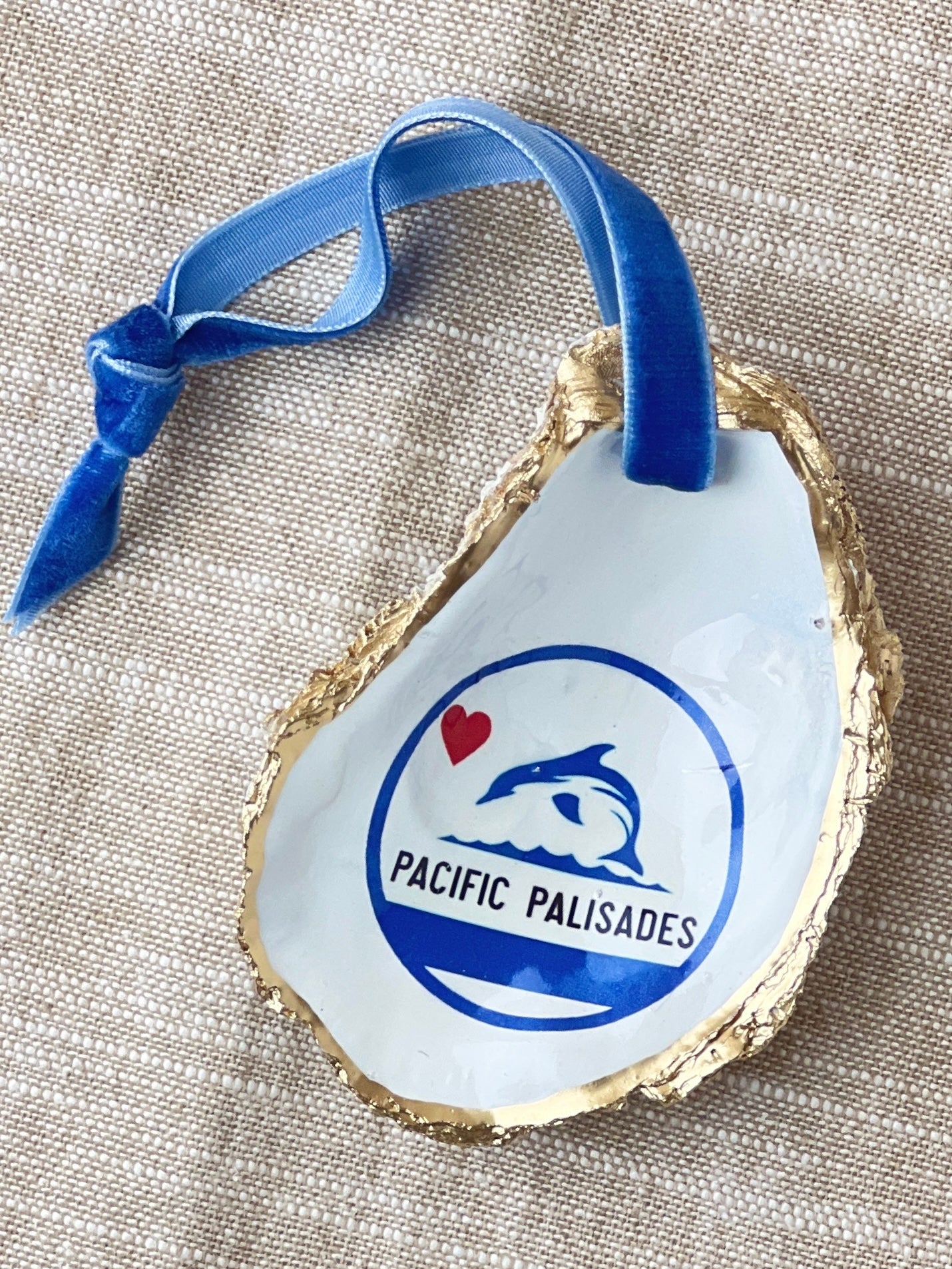 Palisades Flag Heart Oyster Ornament