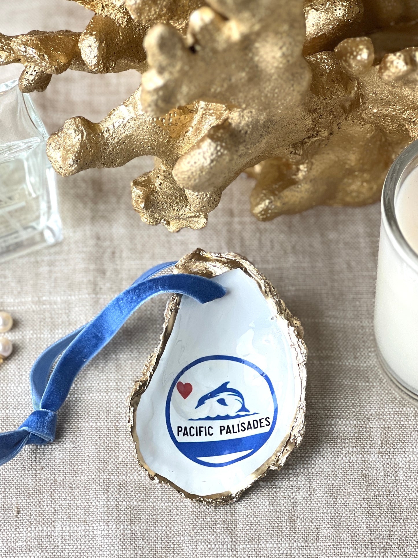 Palisades Flag Heart Oyster Ornament