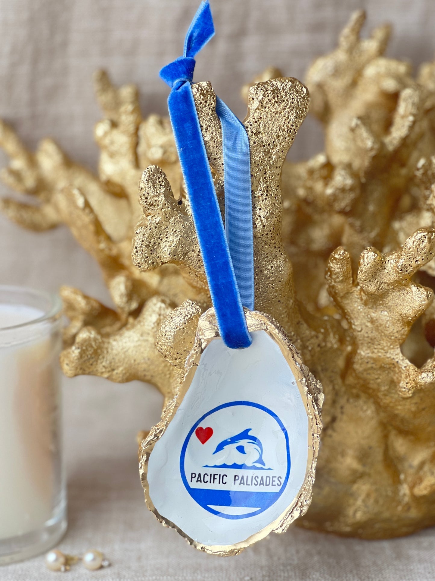 Palisades Flag Heart Oyster Ornament