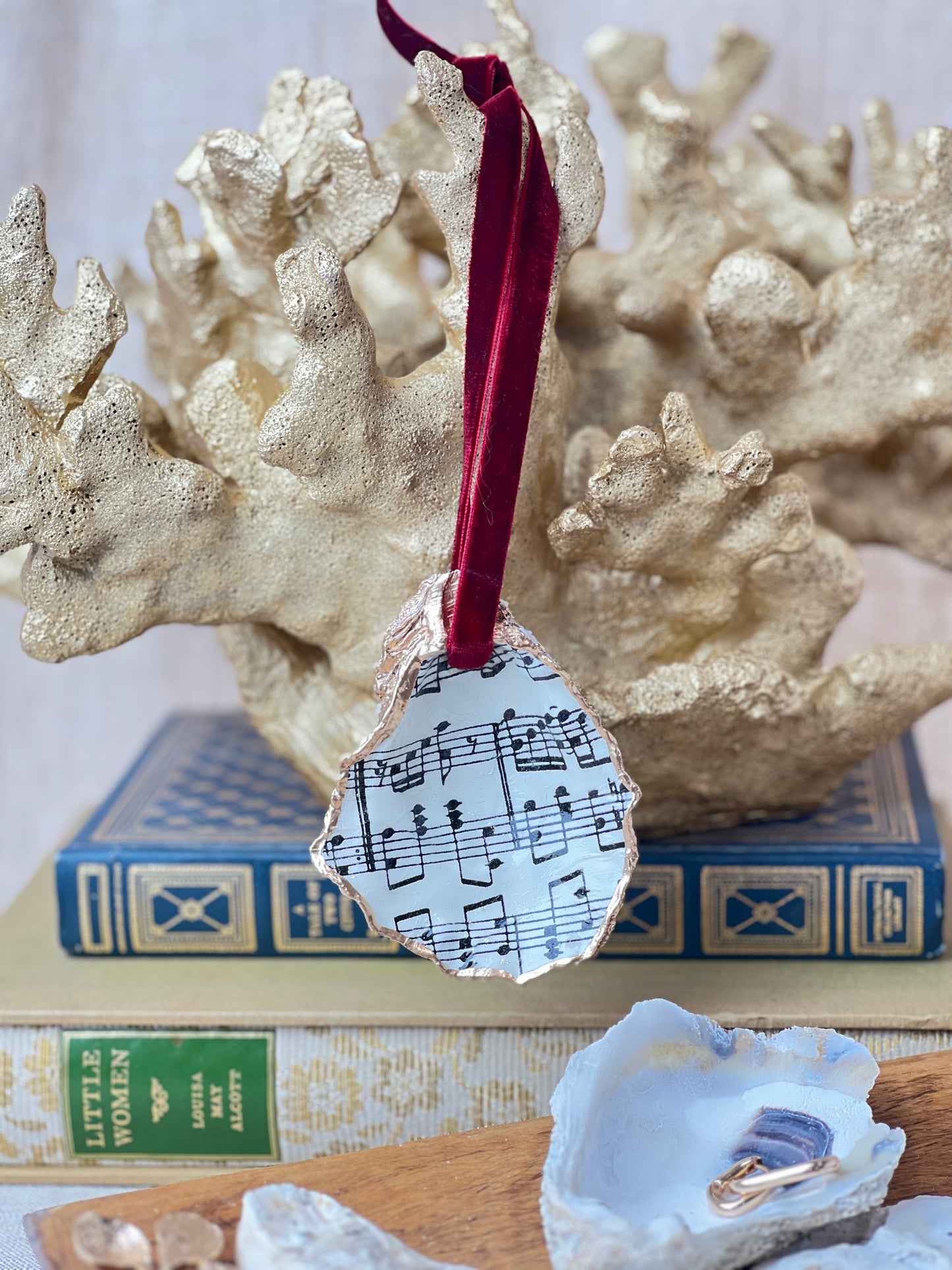 Music Notes Oyster Ornament