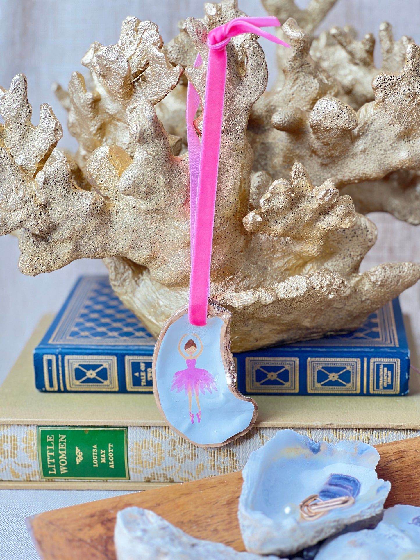Light Skin Ballerina Oyster Ornament
