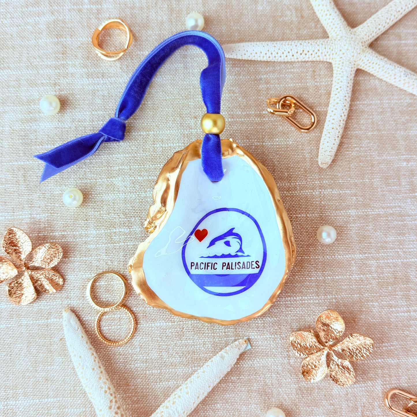 Palisades Flag Heart Oyster Ornament