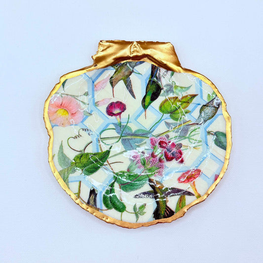 Blue Humming Bird  Pink Floral Scallop Shell
