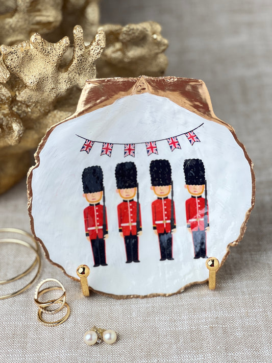English Guard Scallop Shell