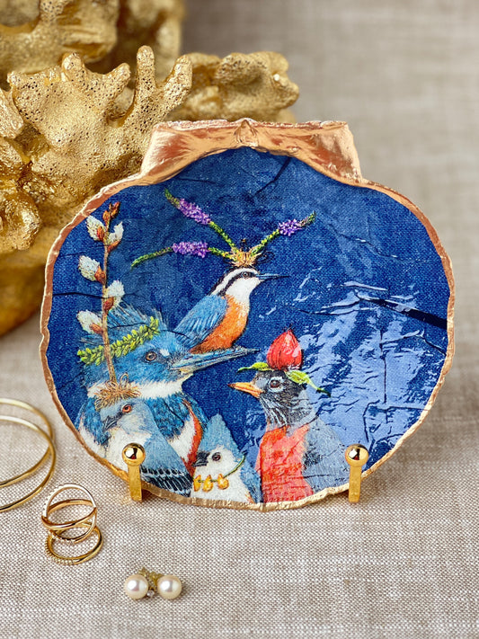 Navy Regal Birds Scallop Shell